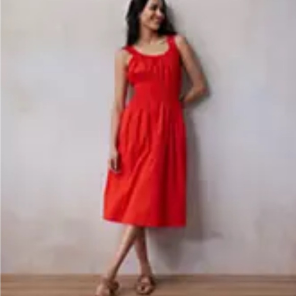 Women’s Red Shirred Tank Midi Dress with Pockets - Picture 3 of 4